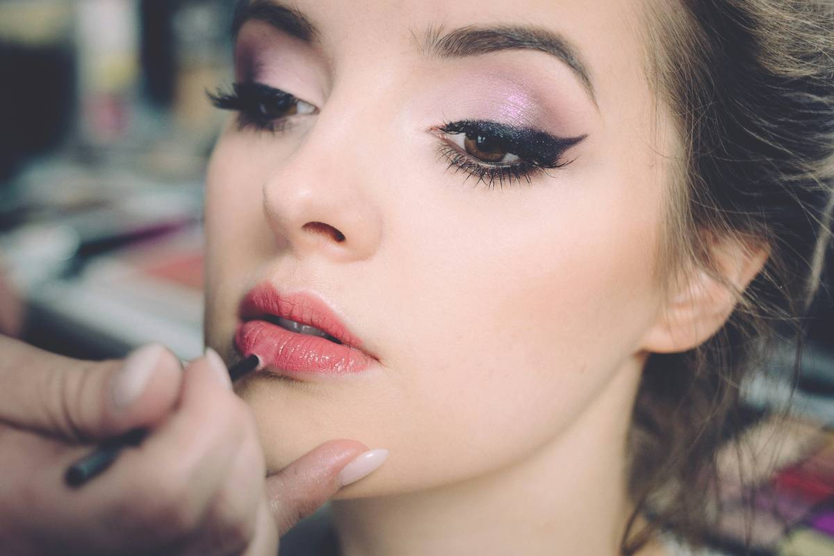 How to Master Model Makeup Runway: Behind-the-Scenes Secrets from the Front Row