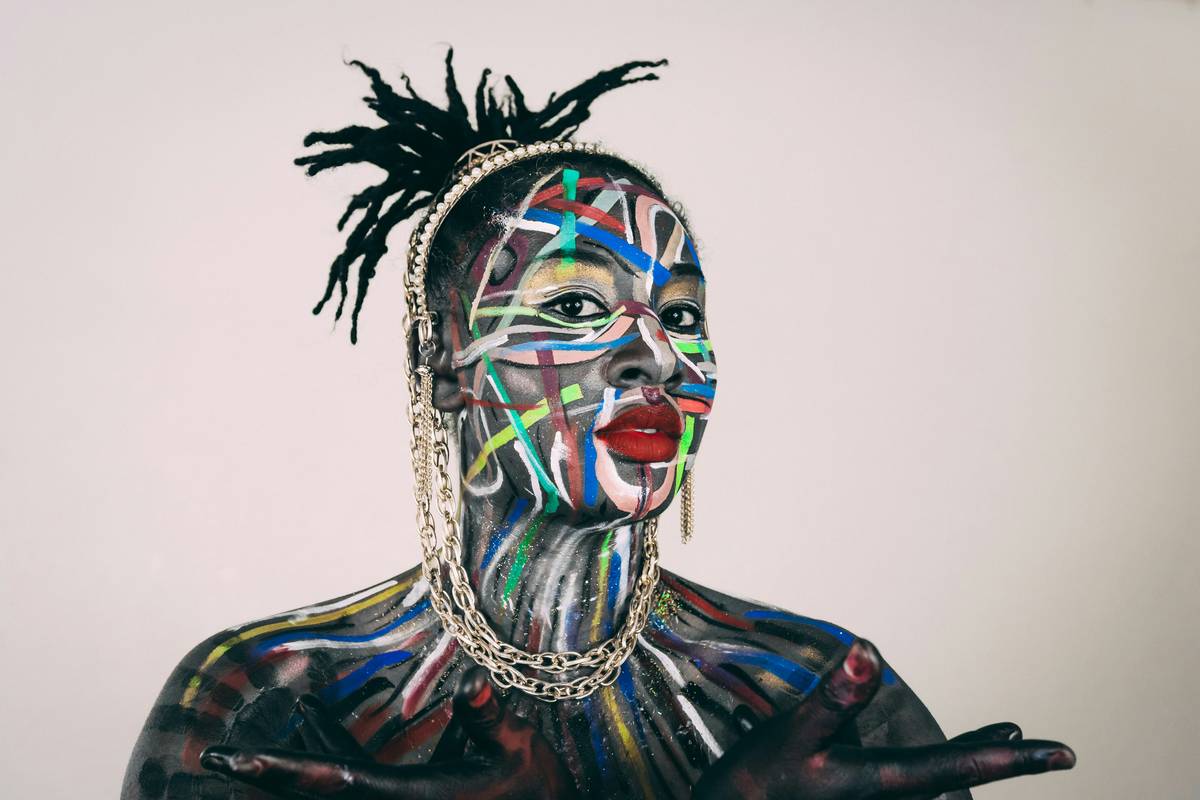 Unconventional Makeup: How Runway Rebels Are Rewriting Beauty Rules (And How You Can Too)